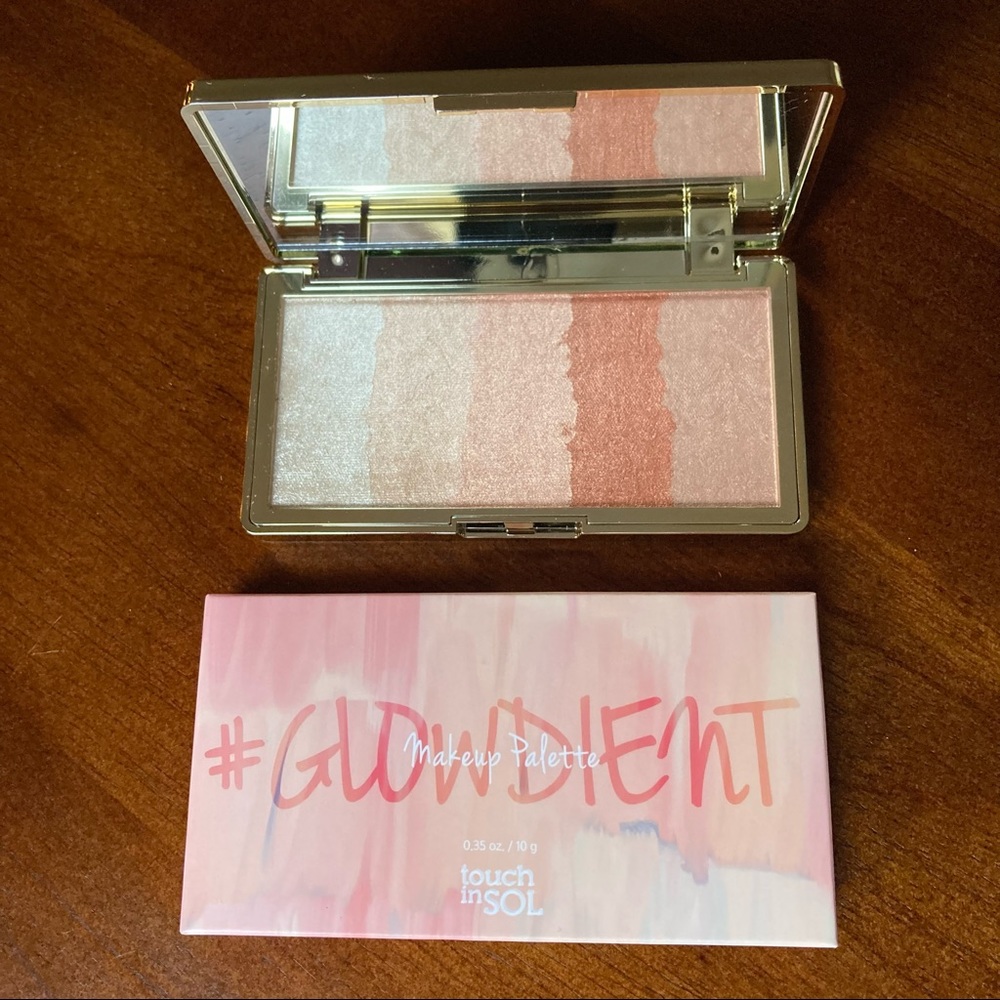 Touch in Sol Pretty Filter Glowdient Makeup Palette
